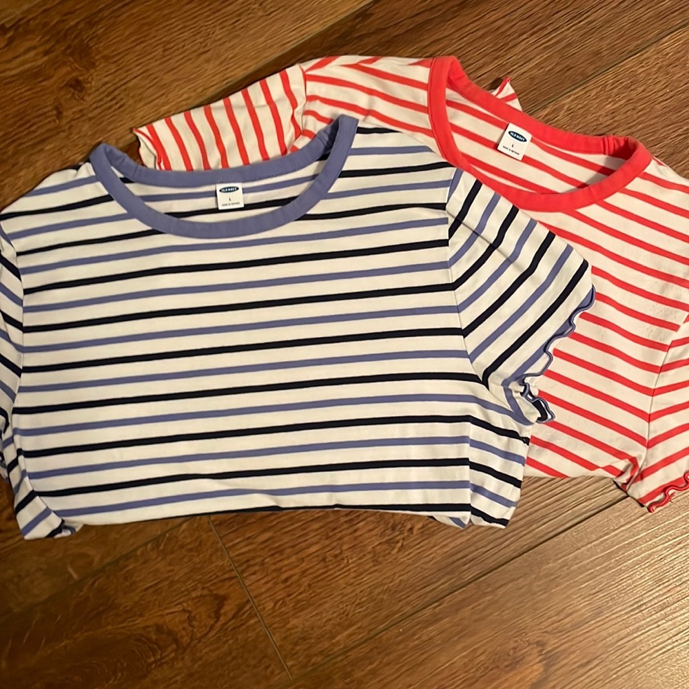 2 Old Navy Girls t shirts